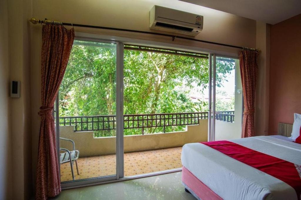 Hotel Oyo 384 Ban Sabaidee Phra Nakhon Si Ayutthaya Exterior foto