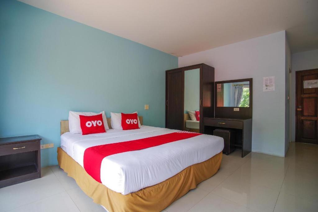 Hotel Oyo 384 Ban Sabaidee Phra Nakhon Si Ayutthaya Exterior foto